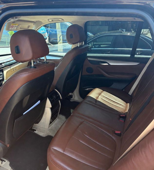 Vamd BMW X 5 foarte bine intretinut