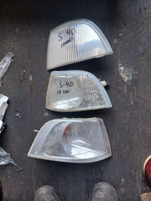 Поворотник Вольво S40