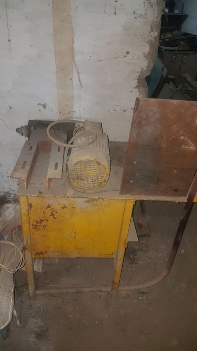 Двигатель со столом