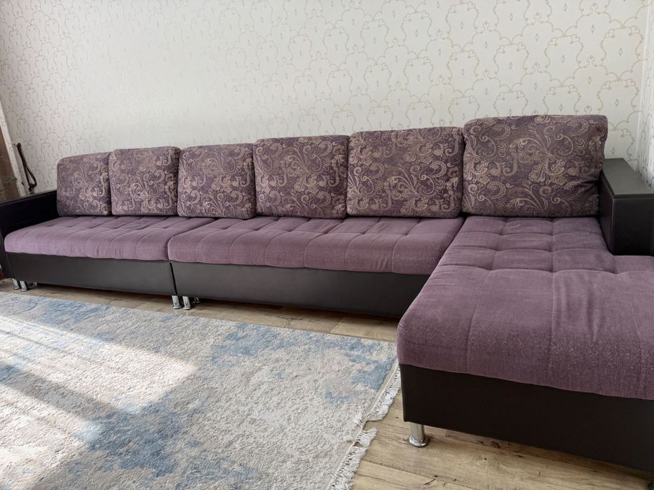 Диван, в отличном состоянии