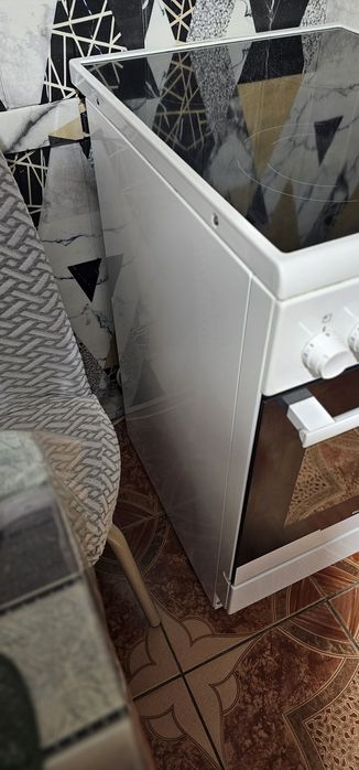 Aragaz plita vitroceramica Electrolux
