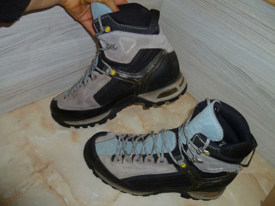 SALEWA Gore-tex №40