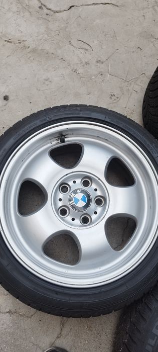 BMW Style 90 (17") с отлични зимни гуми DOT 2023