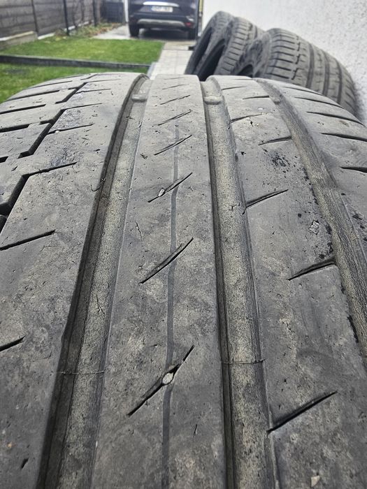 235/60 18 Continental Premium Contact 6