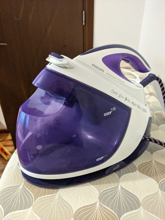 Парогенератор Phillips PerfectCare Performer