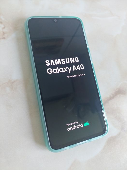[A40] Vând Samsung Galaxy A40 alb, fără probleme + husă BONUS //poze reale