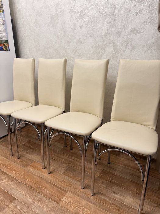Стулья 4 шт продам