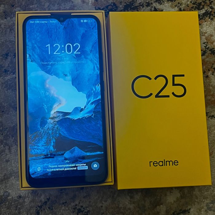 Телефон Realme C25
