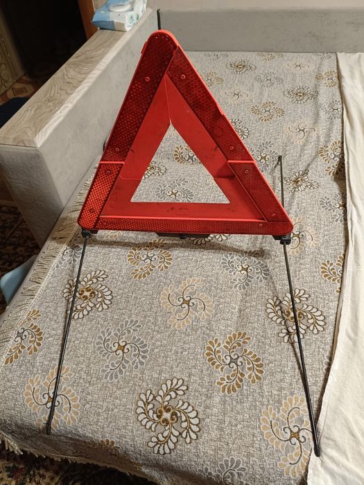 Знак аварийной остановки