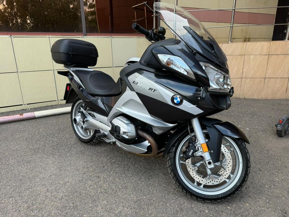 Продам мотоцикл BMW 1200R
