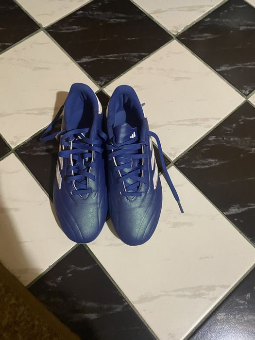 Футболни обувки Adidas