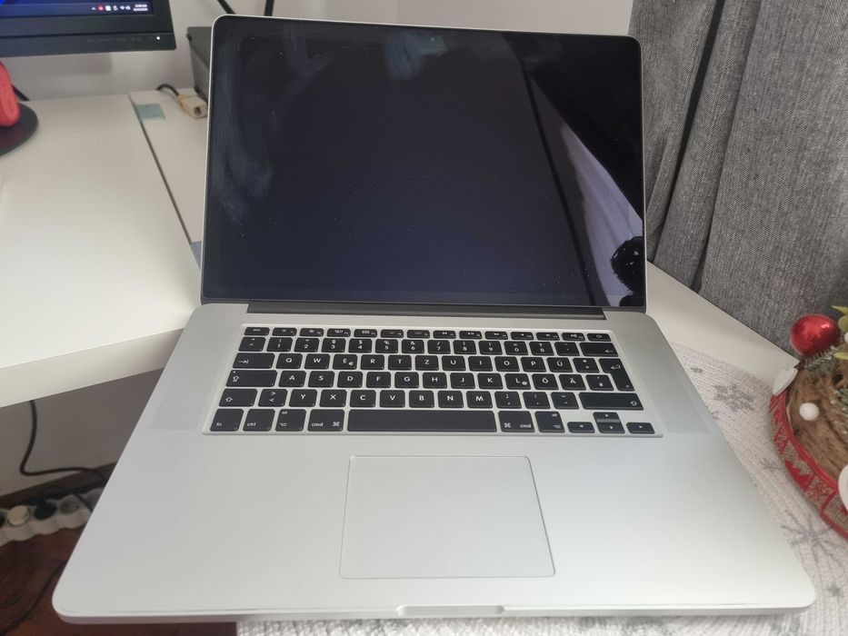 laptop apple macbook pro 2012 retina a1398 emc2512 fara baterie si ssd