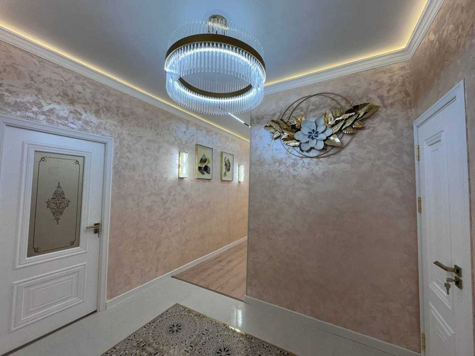 3 хоналик квартира 1 кават кирпичный дом, 5 микр, жомий