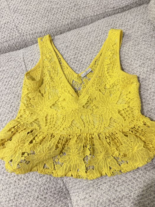 Топове, бюстиета, бодита ,блузи, потници, рокли Zara, LeGer, About you, Bershka, Nikole collection,Evis