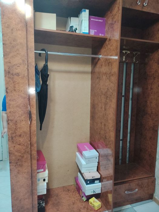 Шкаф для прихожей