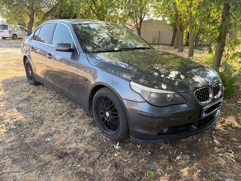 Mașină de vânzare BMW