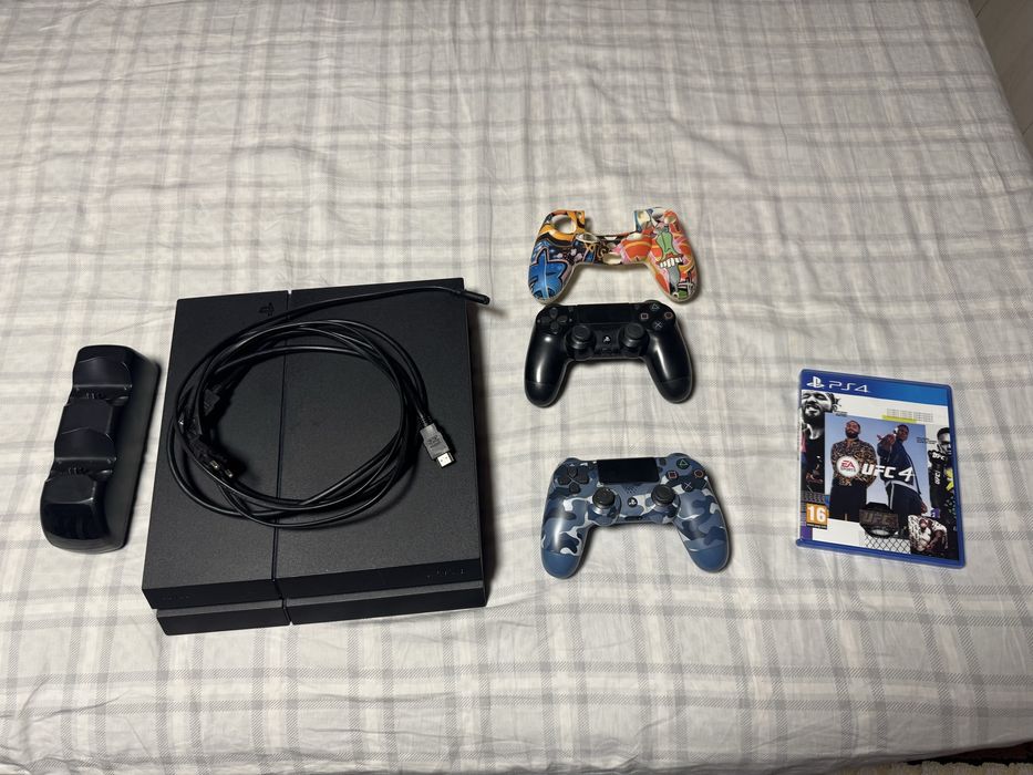 Vand PlayStation plus cu 2 manete*fc25+ufc4+incarctor wireless!