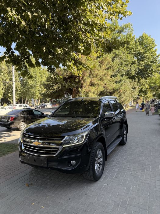 Traiblazer sotladi xolati zur