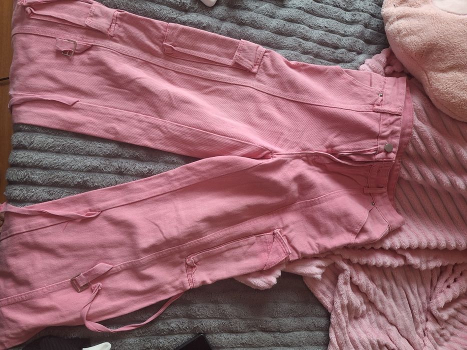 Продам вещи все новые кроме 1