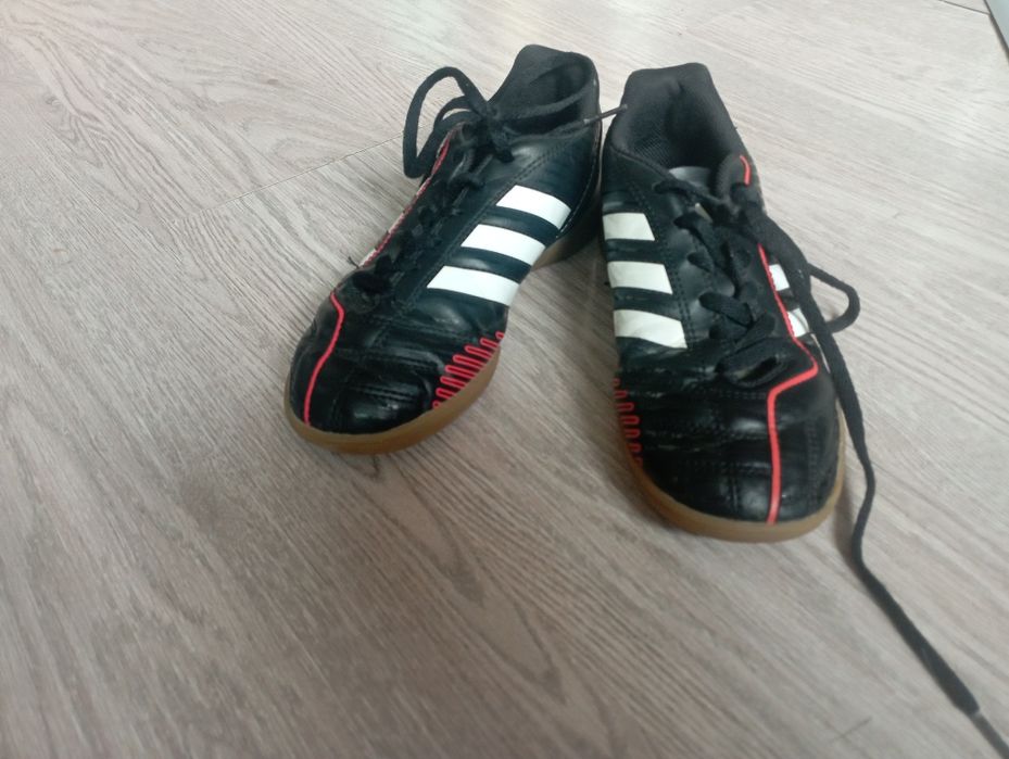 Маратонки Adidas