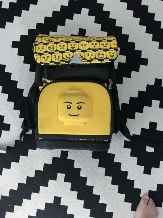 Ghiozdan lego pentru scoala