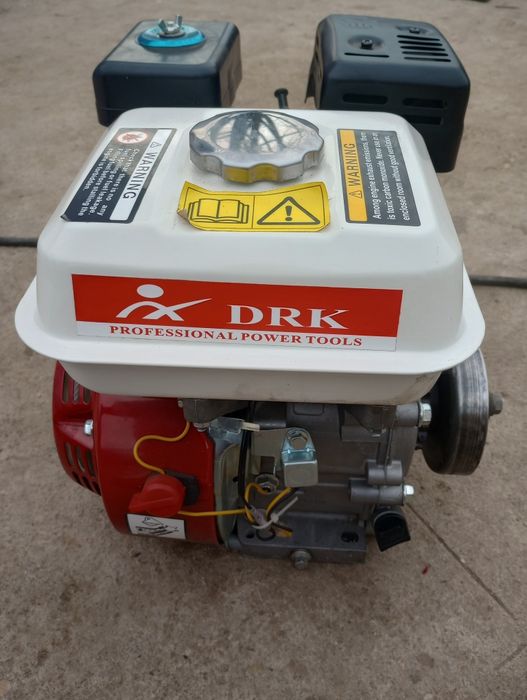 Vând motor 7'5cp