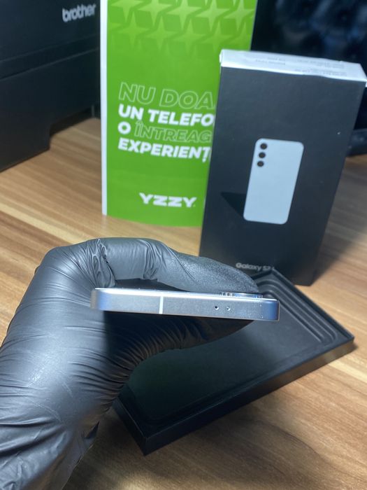 Samsung Galaxy s24• 128 GB • Marble Gray