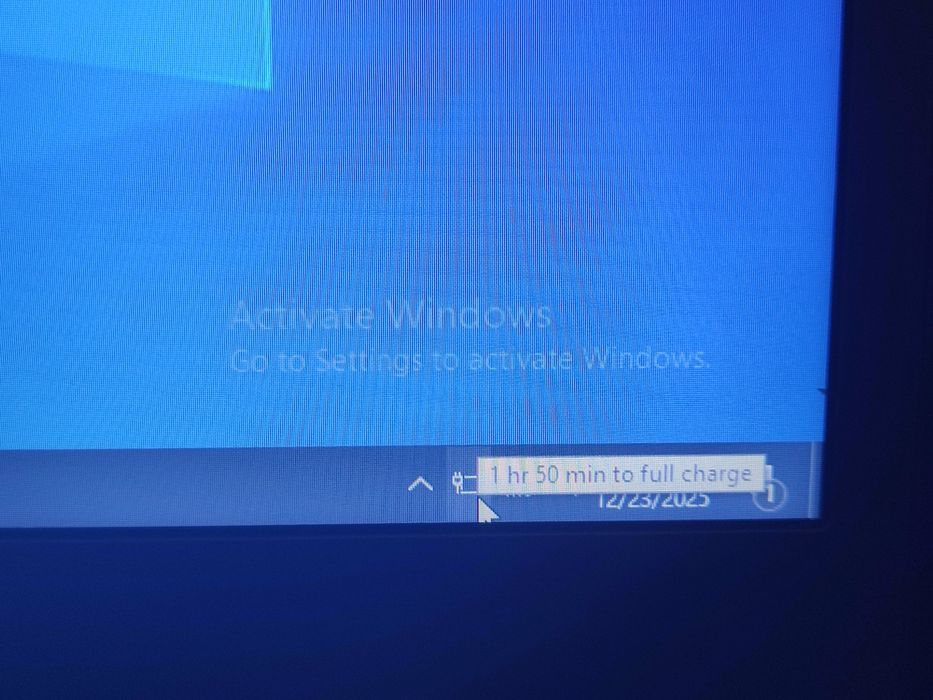 Laptop Ultra Subțire și Ușor Toshiba Z830 - i5-2467M/4gb/128gb Bat. 3h