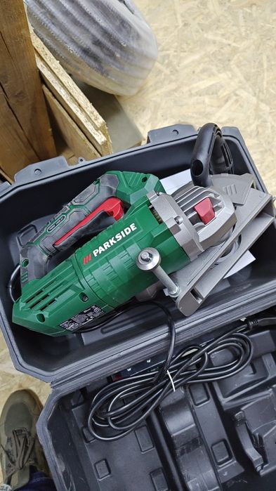 Masina frezat parkside PMNF 1500 A1