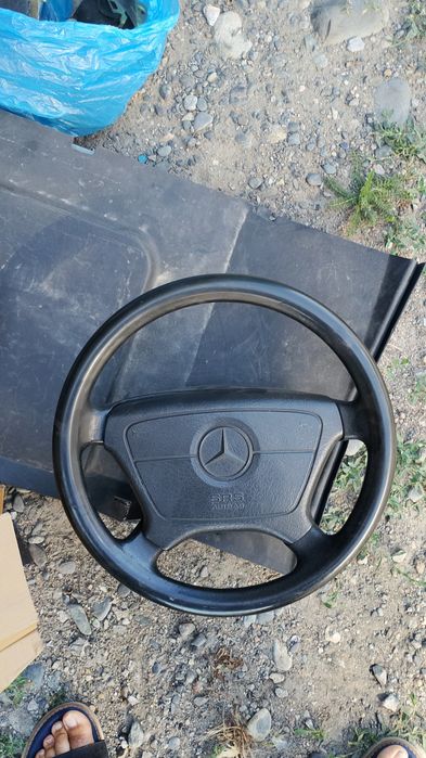 Запчасти от Мерседес w202