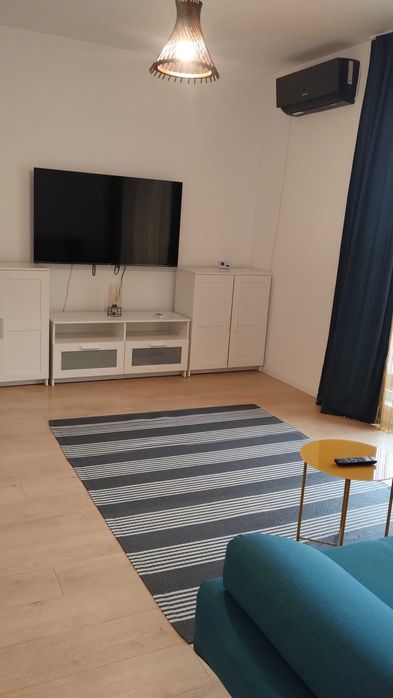 PROPRIETAR ofer spre inchiriere un studio superb cu piscina in Complex Atria sector 1 Bucuresti