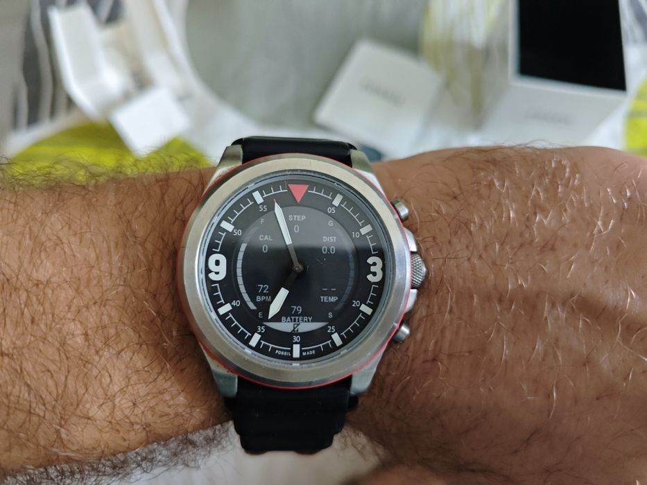 Хибриден смар часовник Fossil HR Latitude FTW7020