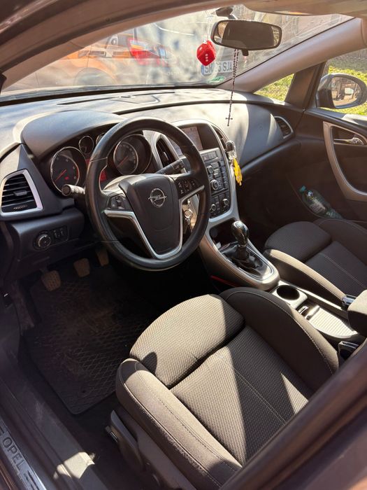Vand Opel Astra J Sportstourer 2011