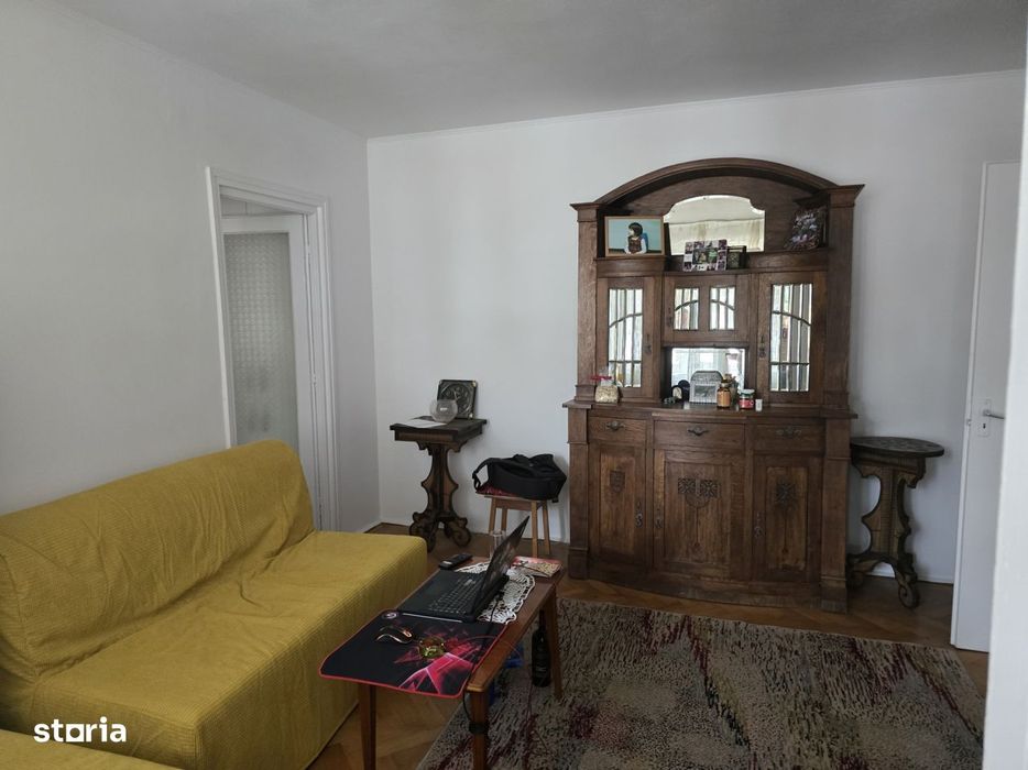 Apartament cu 2 camere de inchiriat – zona Școala nr. 3 - etaj 1