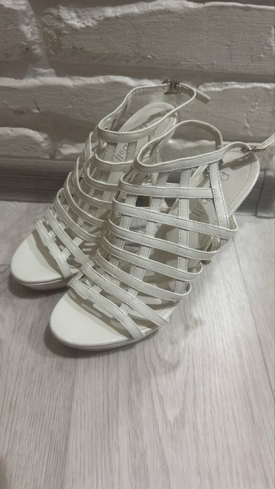 Босоножки женская обувь