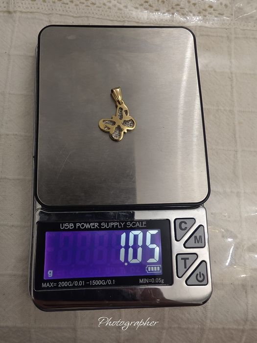 Продам  золото золотой