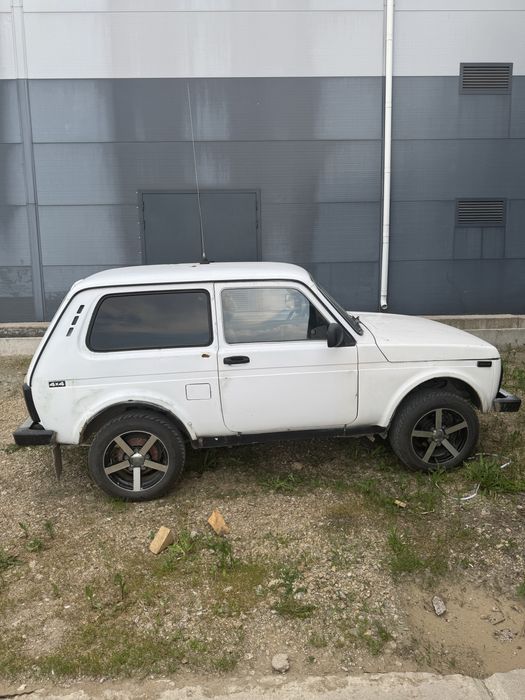 Продам ниву 2011 год