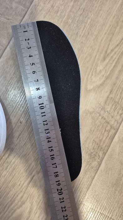 Кроссовки adidas (оригинал)