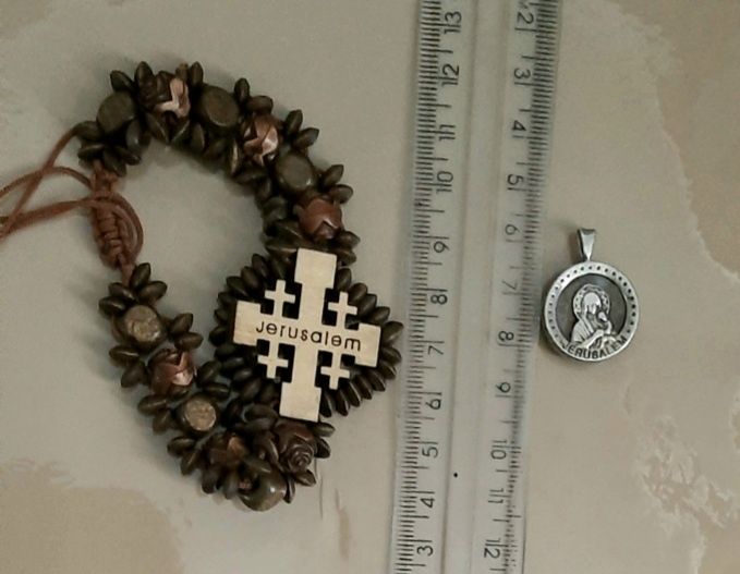 Iconita vintage argint cu pamant sfant Ierusalim bratara lemn maslin