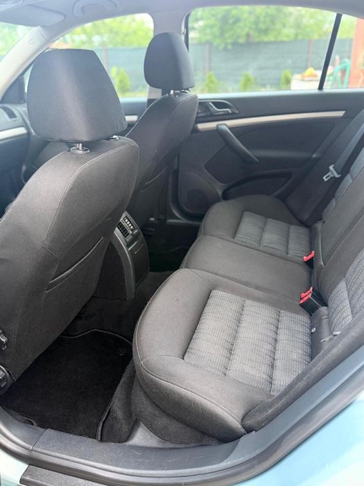 Skoda Octavia II DSG 2011 1.6 TDI