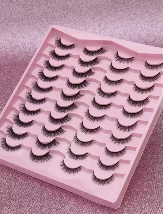 Изкуствени мигли на лента