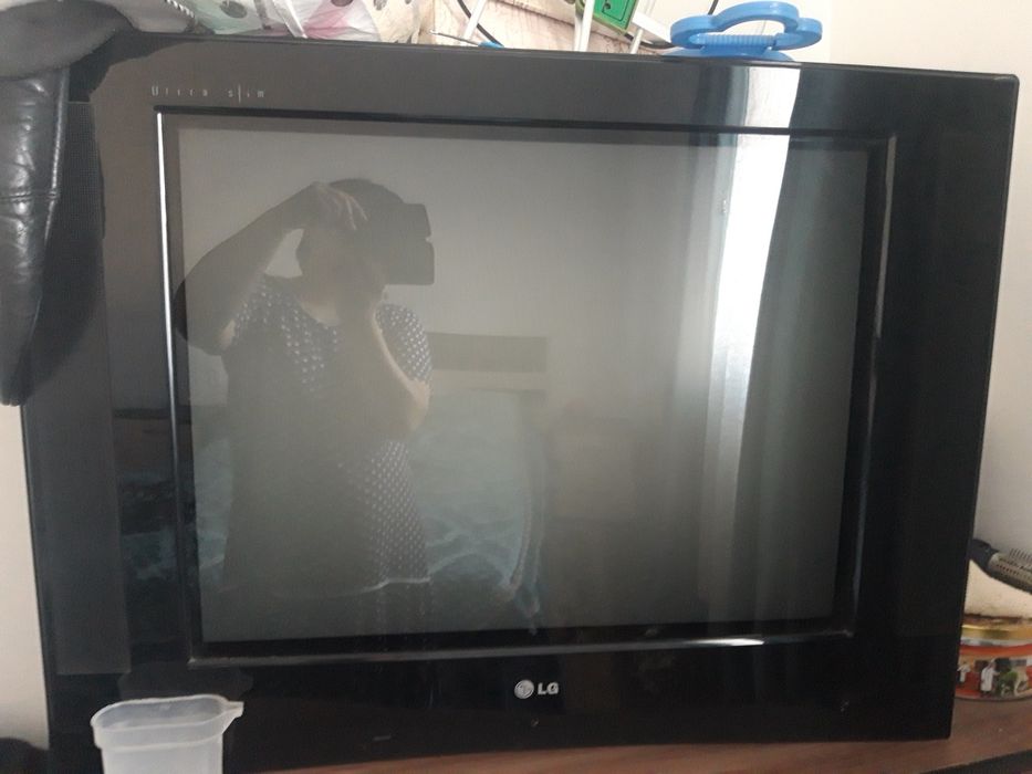 Продам телевизор