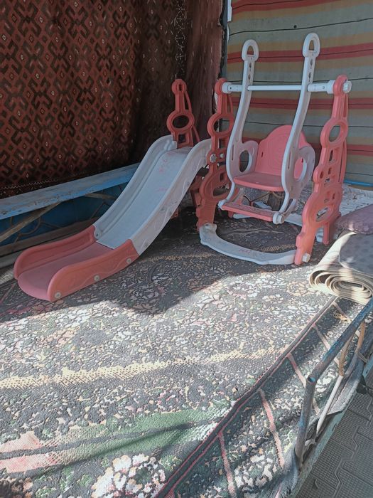Продается горка с качелей