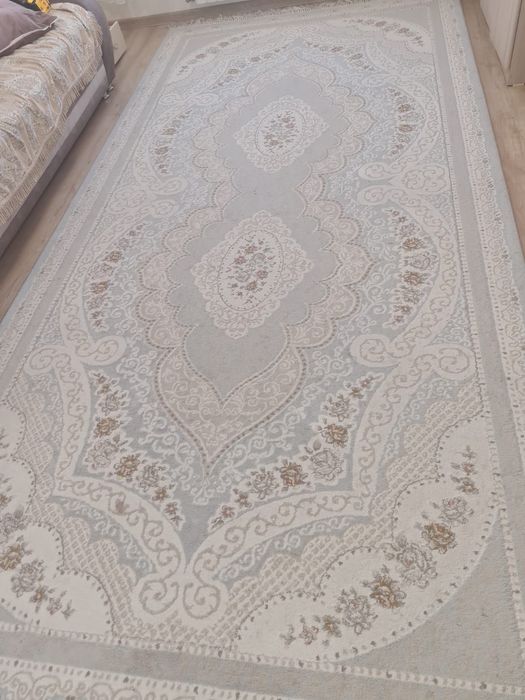 Ковёр шёлковый продам