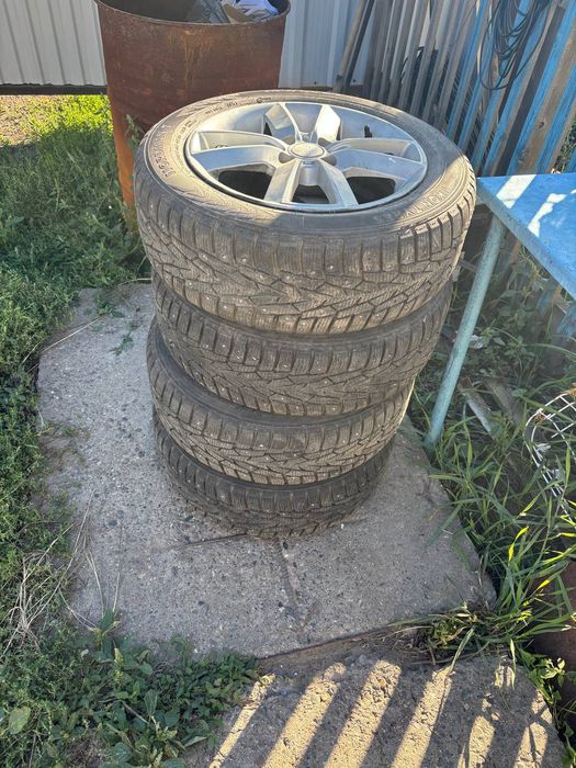 Продам комплект колёс