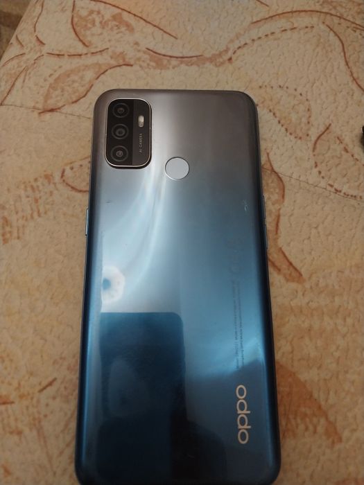 Продам телефон  б/у