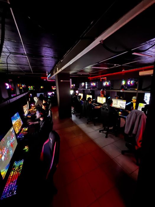 Продам компьютерный клуб