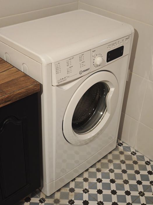 Masina de spălat Indesit aproape noua
