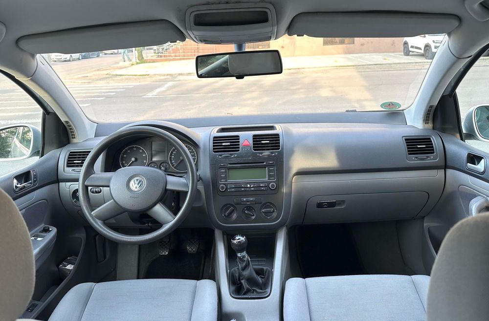 De Vanzare Golf 5 1.4 Benzina {2006}