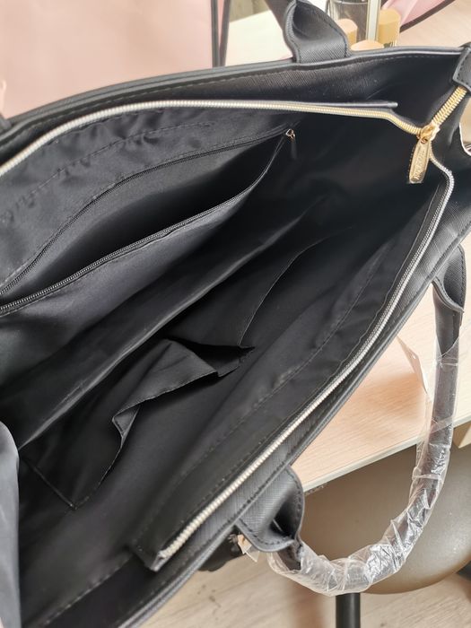 Сумка розовая Мери К